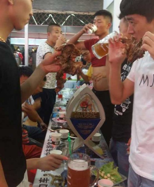 張成榮電烤雞架夏季爆款來襲，我有雞架你有酒，約嗎？
