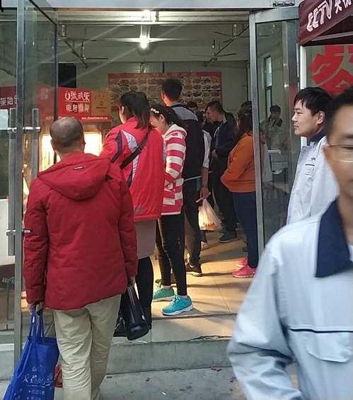 電烤雞架10分鐘賣兩鍋、賺600元你能做到嗎？