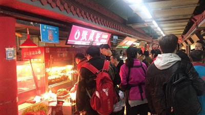 張成榮電烤雞架加盟季，火爆驚喜等你來(lái)拿！