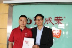 關先生成功加盟張成榮電烤雞排雞架小吃項目