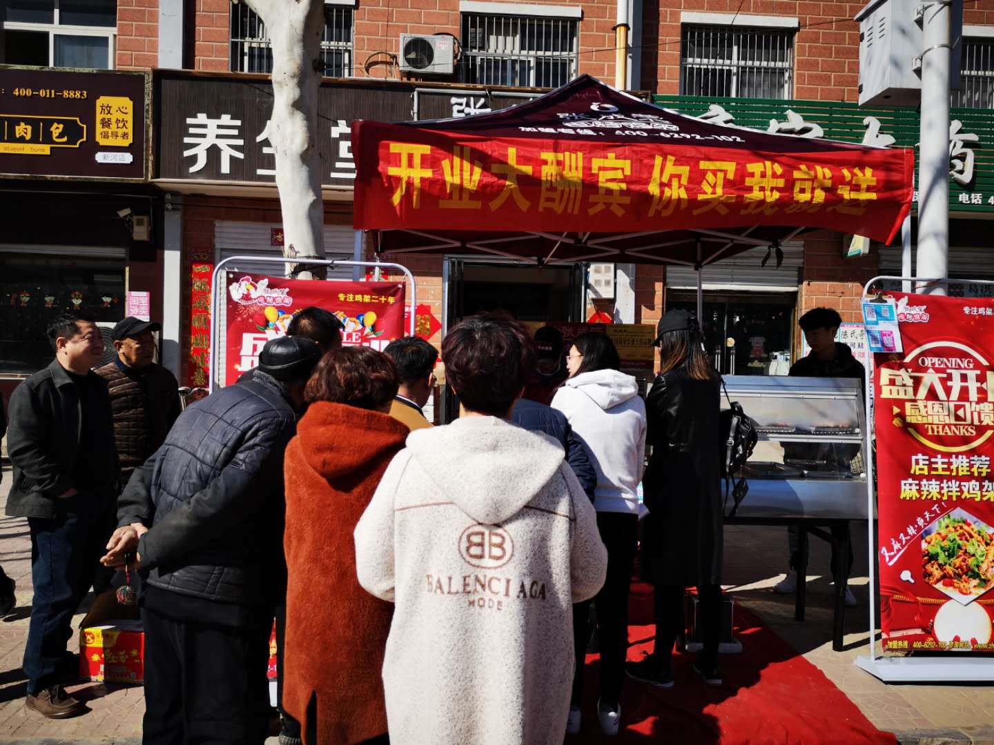 張成榮電烤雞架八月加盟季，早加盟早盈利
